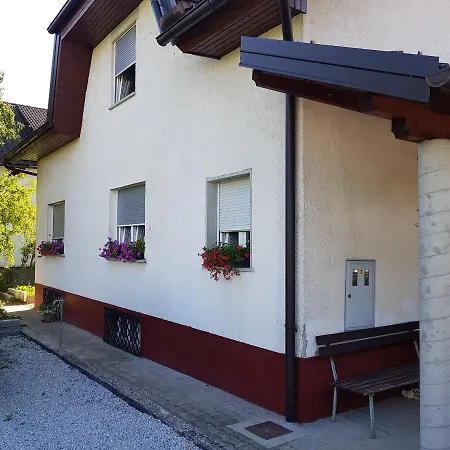 Pri Simenc Apartment *